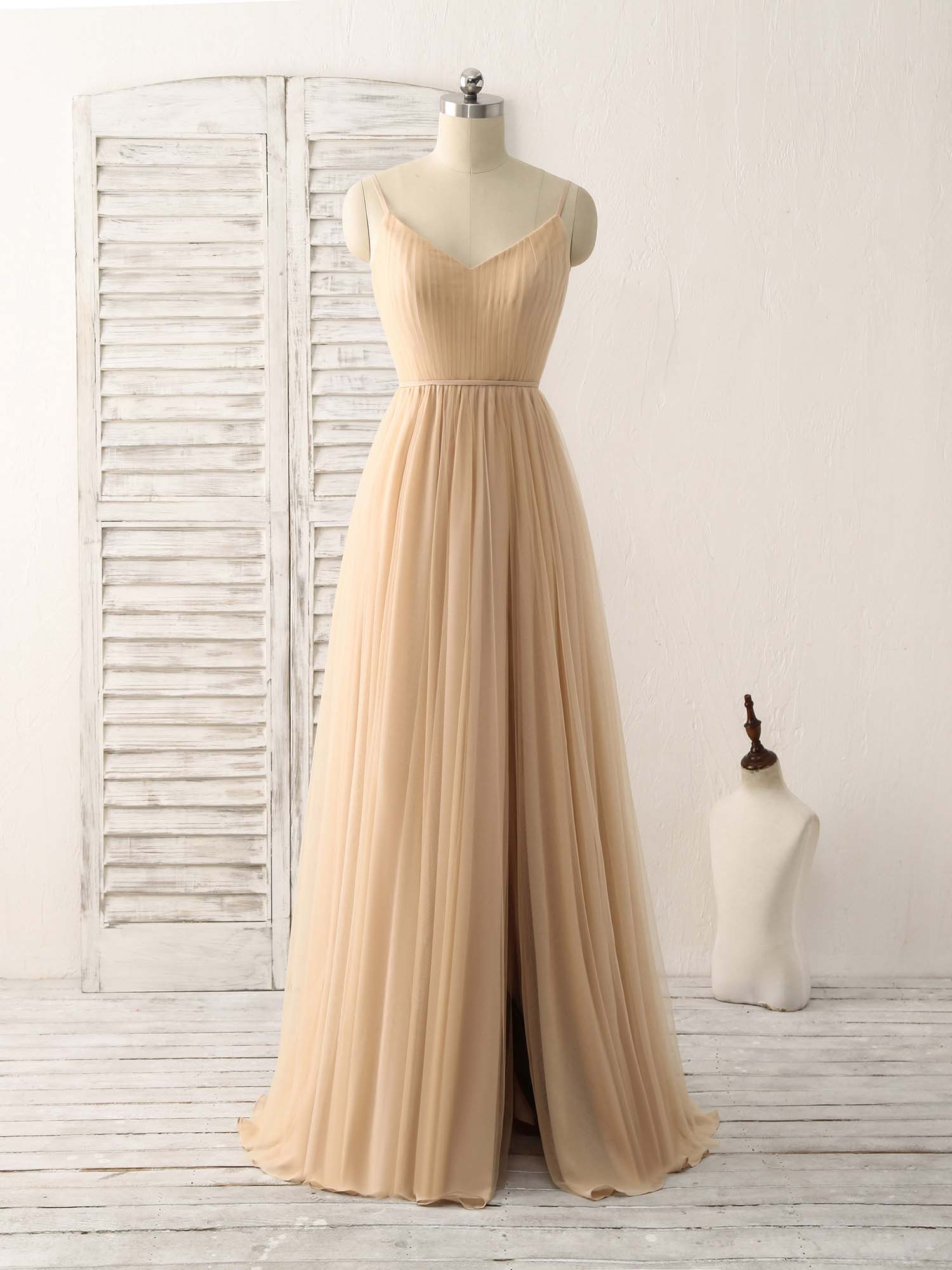 Elegant V-Neck Tulle Chiffon Long Prom Dress Champagne Bridesmaid Gown
