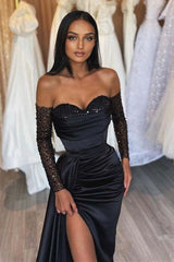 Elegant Black Sweetheart Prom Dress with Short Sleeves and Pleated Slit