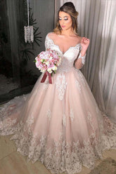 Elegant Off-Shoulder Sweetheart Wedding Dress with Lace Appliques and Ruffles
