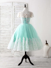 Elegant Green Round Neck Lace Applique Tulle Short Prom Bridesmaid Dress