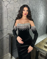 Elegant Black Velvet Strapless Long Prom Dress with Sleeves and Beads