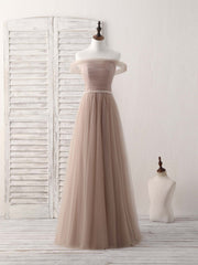 Elegant Champagne Off-Shoulder Tulle Gown for Prom and Evening Wear