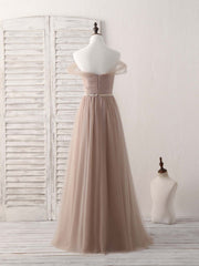Elegant Champagne Off-Shoulder Tulle Gown for Prom and Evening Wear