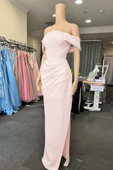 Elegant White Off-the-Shoulder Pleated Mermaid Prom Dress with Slit