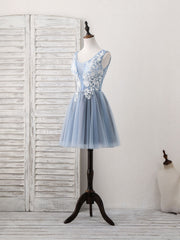 Charming Blue V-Neck Tulle Lace Applique Short Prom Homecoming Dress