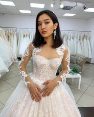 Elegant Princess Off-the-Shoulder Tulle Wedding Dress with Long Sleeves