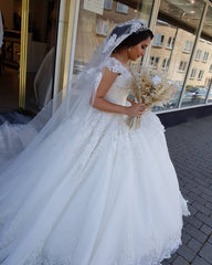 Elegant Off-Shoulder Lace Princess Wedding Dress: Long Chapel Train Bridal Gown