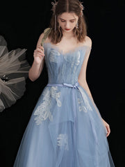 Elegant Blue Tulle Lace Tea‑Length Prom Dress with Delicate Detailing