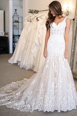 Glamorous Sweetheart Mermaid Wedding Dress with Appliques - Elegant Bridal Gown