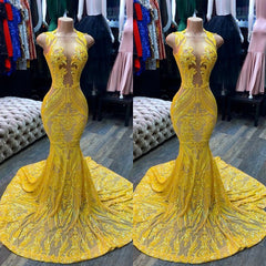 Radiant Yellow Sequined Mermaid Gown: Elegant Sleeveless Prom Dress for Women