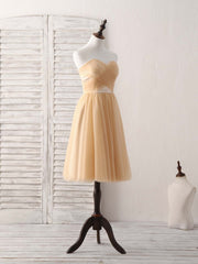 Elegant Champagne Tulle Short Prom Dress, Chic Bridesmaid Gown for Special Occasions