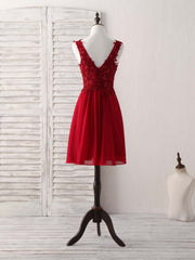 Elegant Burgundy Chiffon Lace Short Prom Dress - Perfect Homecoming Gown