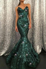 Sparkling Dark Green Sweetheart Mermaid Prom Dress with Sequin Embellishments