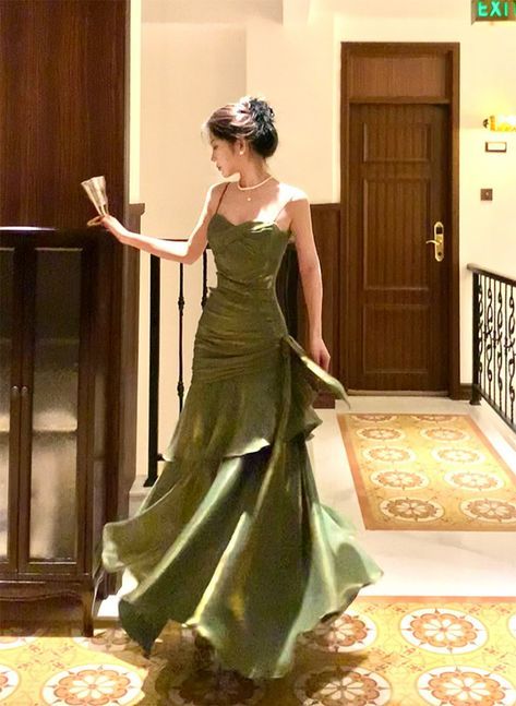 Chic Green Strap Sweetheart Long Formal Evening Prom Dress