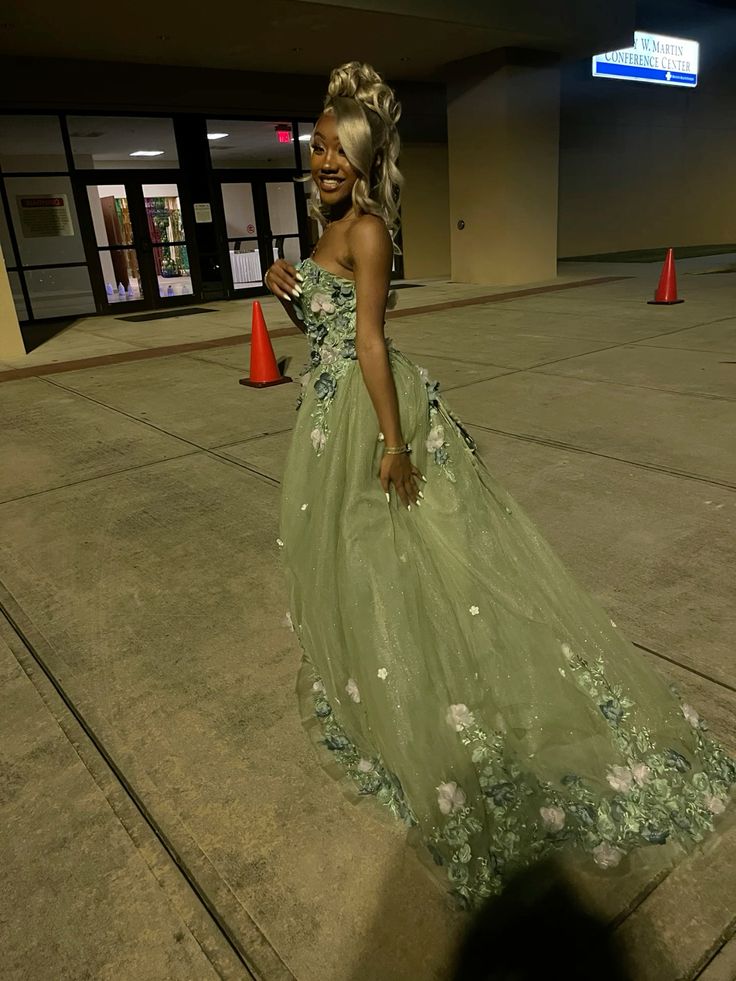 Elegant Green Off The Shoulder Long Prom Dress With Appliques Elegant Green Off The Shoulder Long Prom Dress With Appliques