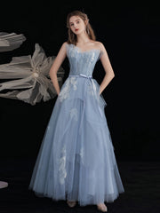 Elegant Blue Tulle Lace Tea‑Length Prom Dress with Delicate Detailing