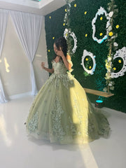 Green Off-Shoulder Quinceanera Sweet 16 Princess Ball Gown