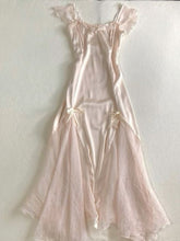 Baby Pink Satin Sleeveless Vintage Evening Dress with Built-in Bra