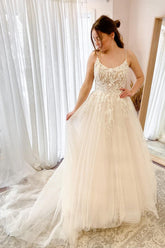 Simple Halter A-Line Tulle Wedding Dress with Delicate Lace Appliqués