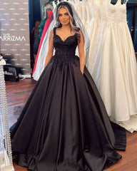 Black Sweetheart Wide Strap Ball Gown Floor-Length Wedding Dress with Ruffles
