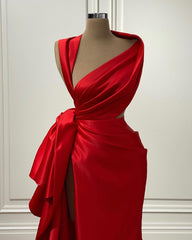 Elegant Red Charmeuse Long Prom Dress with High Slit – Queen Anne Neckline