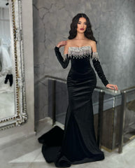Elegant Black Velvet Strapless Long Prom Dress with Sleeves and Beads