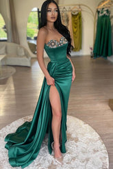 Elegant Sweetheart Dark Green Ruched Satin Mermaid Evening Gown with Side Slit