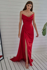 Red Strapless Prom Dress for Women Pleated Mermaid Design Evening Gown
