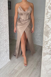 Sleeveless V-Neck Mermaid Prom Dress with Slit Elegant Formal Gown for Women