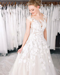 Long Mermaid Wedding Dress With Tulle Lace Elegant Bridal Gown
