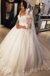 Elegant Off-Shoulder Lace Princess Wedding Dress: Long Chapel Train Bridal Gown