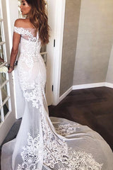 Off-the-Shoulder Sweep Train Mermaid Wedding Dress with Appliques Elegant