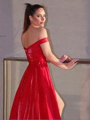 Elegant Red Off-Shoulder Long Evening Gown with High Split for Prom