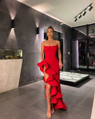 Chic Mermaid Scoop Neck Spaghetti Straps Satin Red Prom Dress