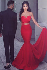 Red Sweetheart Mermaid Prom Dress: Elegant Backless Formal Evening Gown