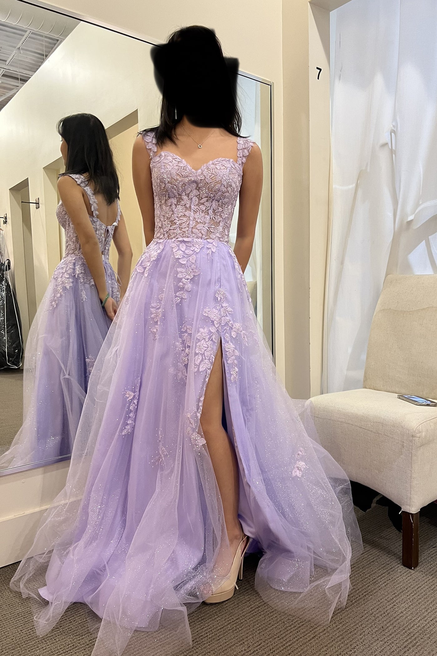 Elegant Lavender Sleeveless Sweetheart Mermaid Evening Dress with Delicate Lace Appliques
