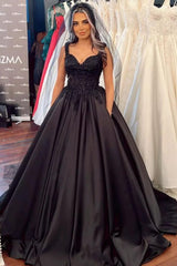 Black Sweetheart Wide Strap Ball Gown Floor-Length Wedding Dress with Ruffles