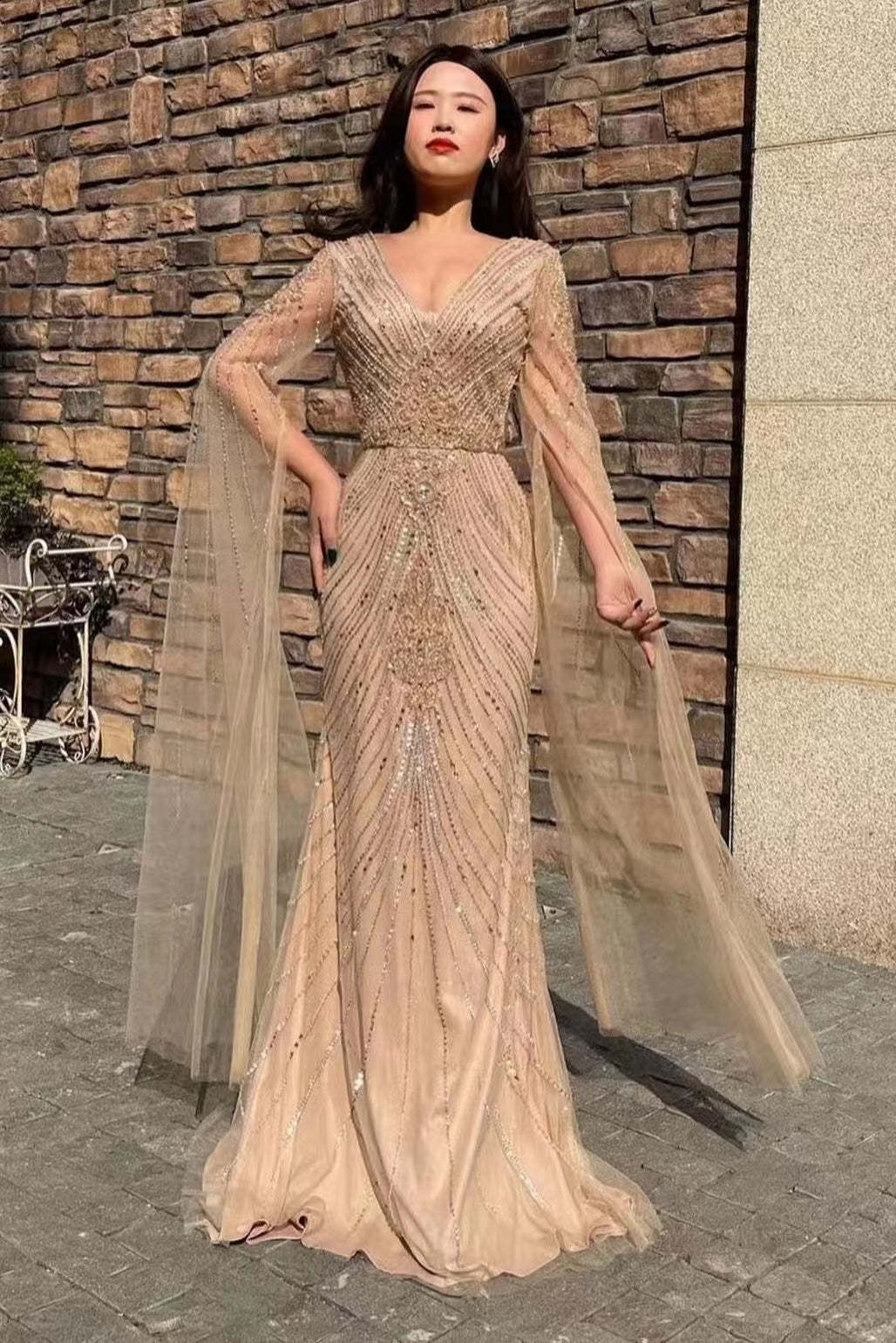 Sparkling V-Neck Long Sleeve Tulle Mermaid Prom Dress with Elegant Beadwork