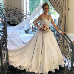 Elegant A-Line Wedding Dress with Long Sleeves and Sweetheart Neckline