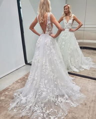 Long A-Line Backless Wedding Dress With Tulle Lace V-neck Gown