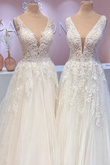 Wide Straps Open Back A-Line Wedding Dress with Lace Appliques Tulle