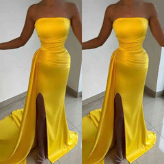 Elegant Light Yellow Strapless Sleeveless Pleated Split Prom Dress Gown