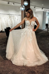 Elegant A-Line Backless Wedding Dress with Tulle Lace Floor Length Gown