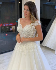 Elegant V-Neck A-Line Wedding Dress with Pearl Tulle Appliques Lace