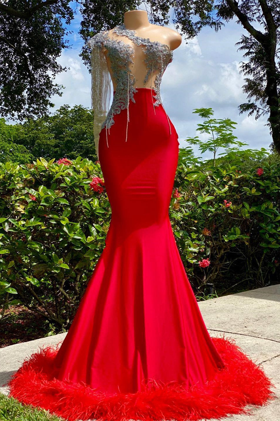 Elegant Red One Shoulder Mermaid Prom Dress with Feather Detail for Special Occasions