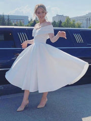 Elegant Sweetheart Backless Princess Wedding Dress with Applique Lace and Tulle