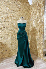 Gorgeous Dark Green Strapless Mermaid Prom Dress with Pleated Ruffles