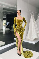 Elegant Velvet Long Sleeve Square Neck Prom Dress with High Slit - Custom Fit