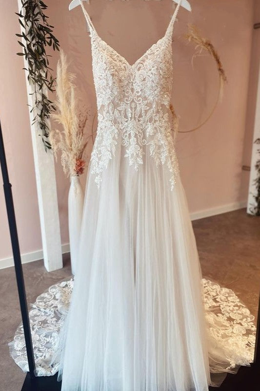 A-Line Sweetheart Spaghetti Straps Tulle Wedding Dress With Lace Appliques