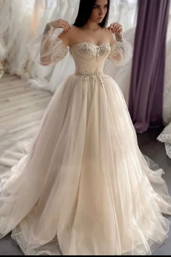 Long Sleeve Sweetheart Backless A-Line Wedding Dress with Appliques Lace